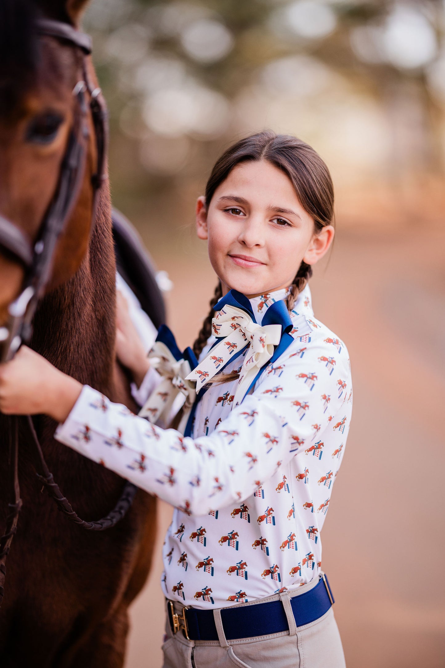 Equestrian Horse Show Bow, Jumping Horse Pattern