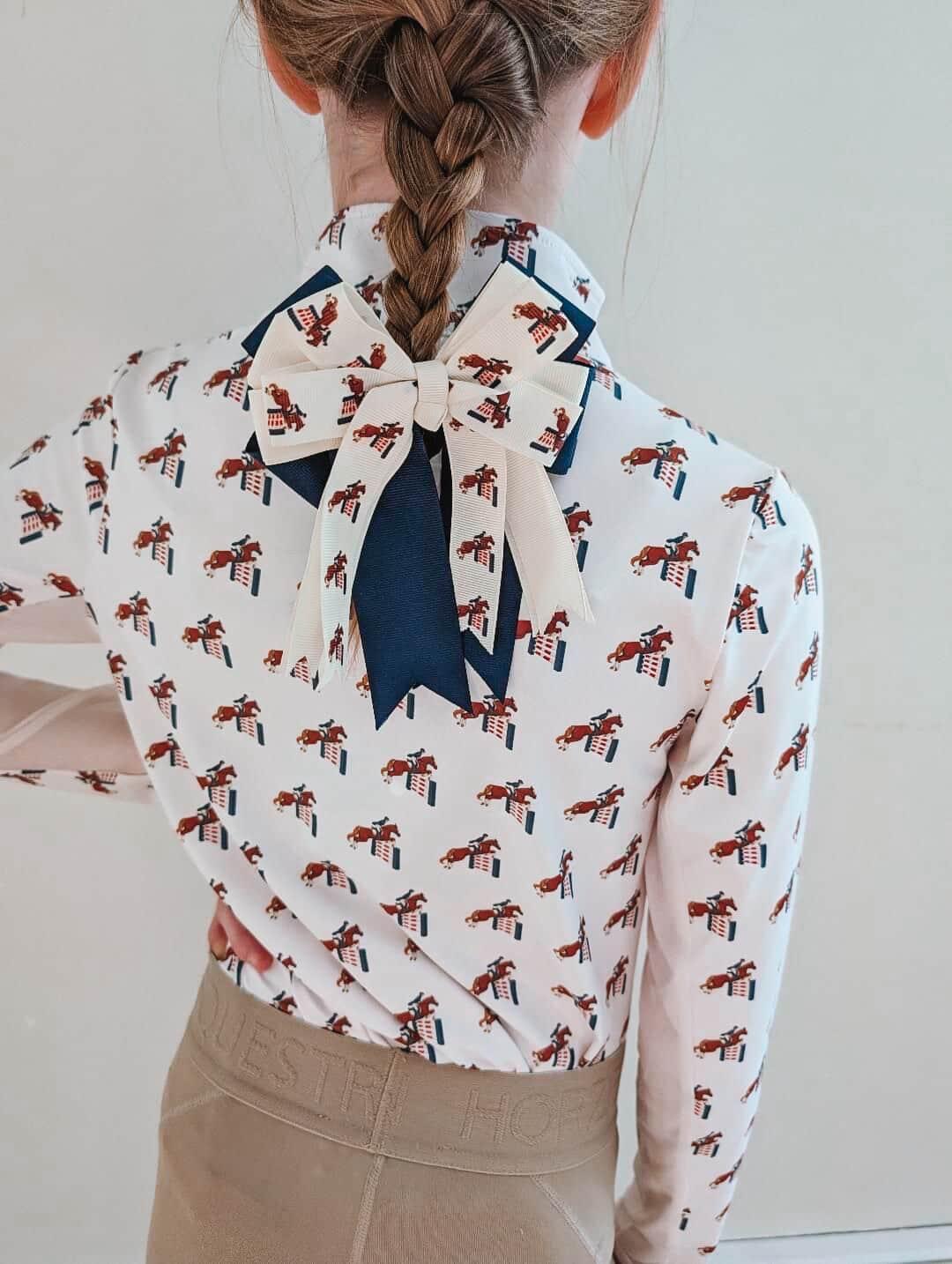 Equestrian Horse Show Bow, Jumping Horse Pattern